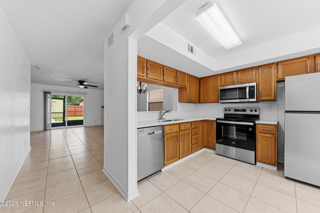 1927 MAIN Street, Atlantic Beach, FL 32233