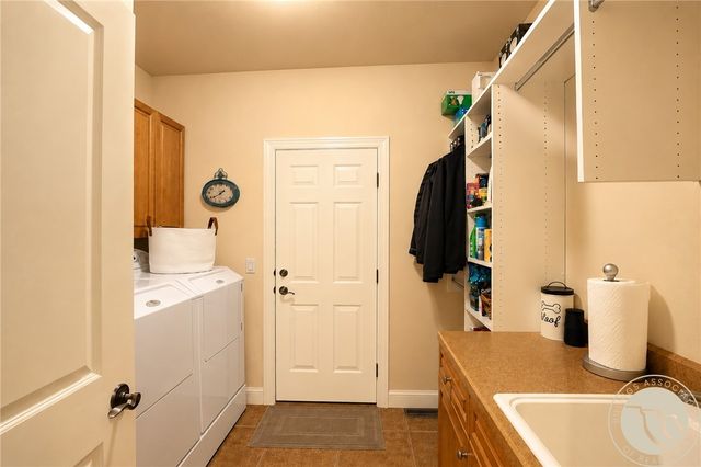 313 Eastlake Circle, Billings, MT 59105