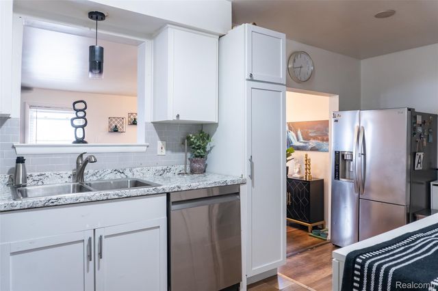 9790 William Street, Taylor, MI 48180