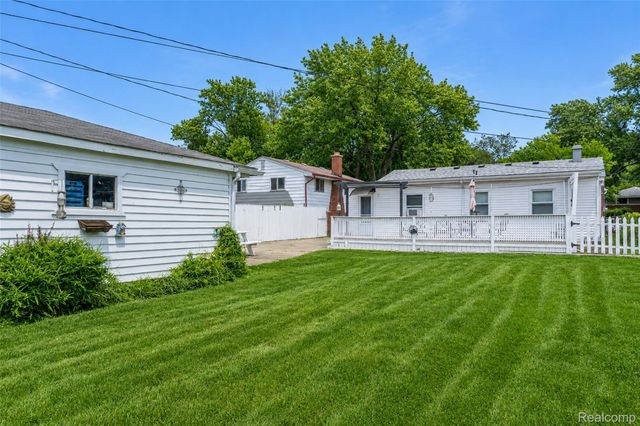 9790 William Street, Taylor, MI 48180