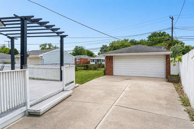 9790 William Street, Taylor, MI 48180