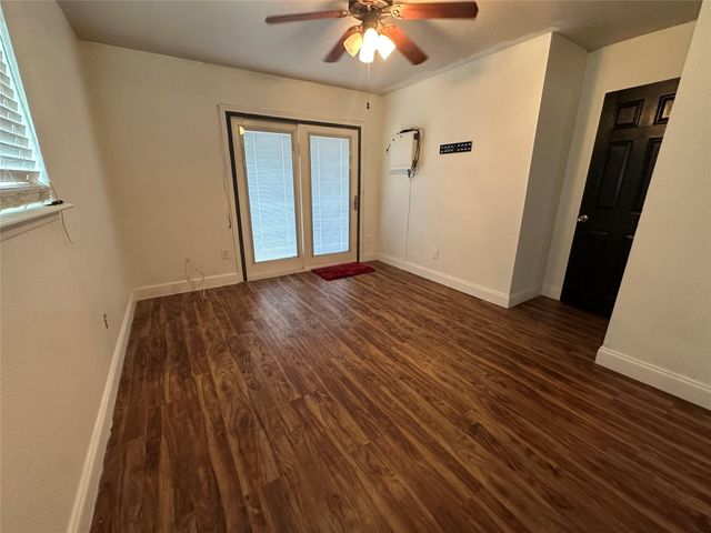 6004 Palm CIR, Austin, TX 78741