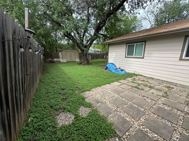 6004 Palm CIR, Austin, TX 78741