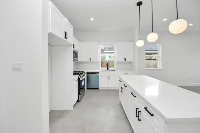 4002 Bennington Street, Houston, TX 77016