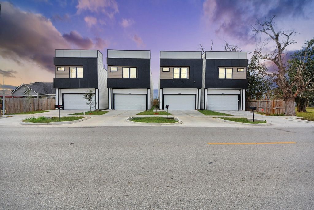 4002 Bennington Street, Houston, TX 77016