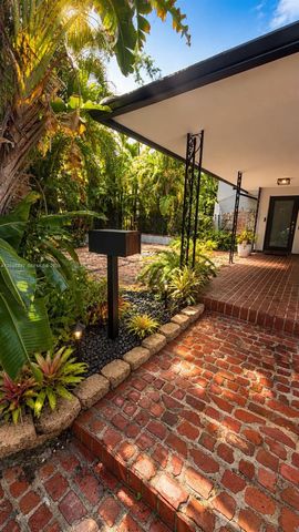 10115 Biscayne Blvd, Miami Shores, FL 33138
