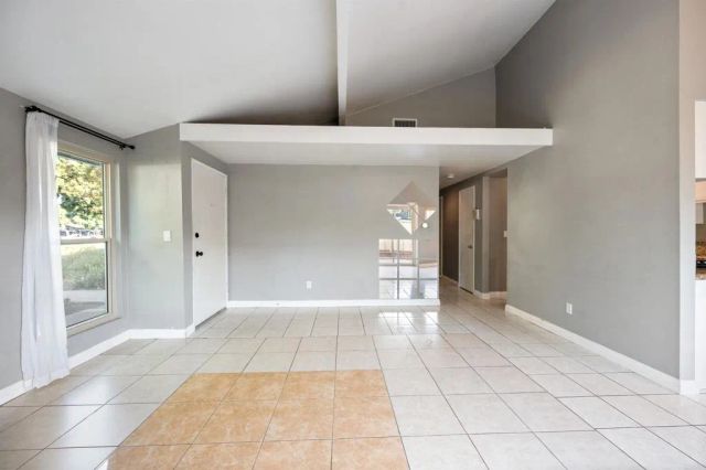 441 Los Arbolitos, Oceanside, CA 92058