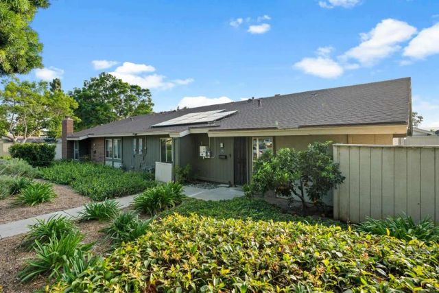 441 Los Arbolitos, Oceanside, CA 92058