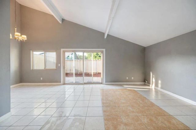 441 Los Arbolitos, Oceanside, CA 92058