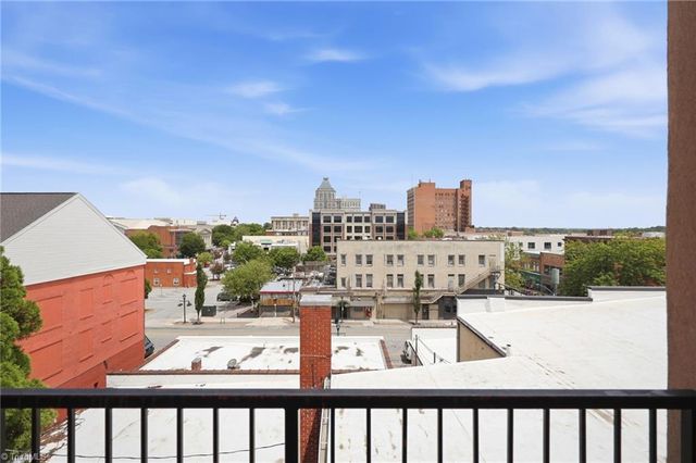 360 Elm Street 304, Greensboro, NC 27401