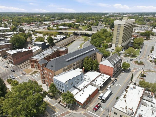 360 Elm Street 304, Greensboro, NC 27401