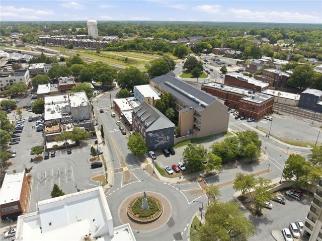 360 Elm Street 304, Greensboro, NC 27401