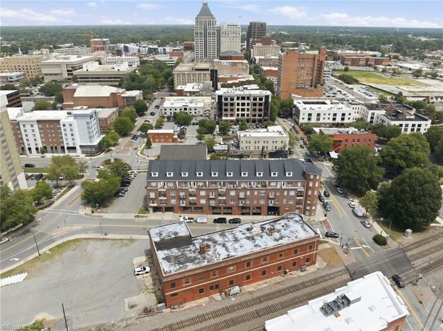 360 Elm Street 304, Greensboro, NC 27401