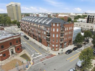 360 Elm Street 304, Greensboro, NC 27401