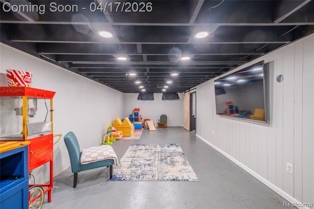5395 Howe Road, Grand Blanc, MI 48439
