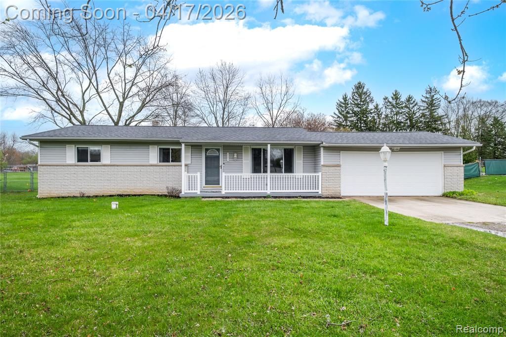 5395 Howe Road, Grand Blanc, MI 48439