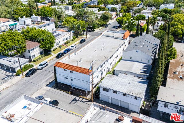 7050 Waring Avenue, Los Angeles, CA 90038