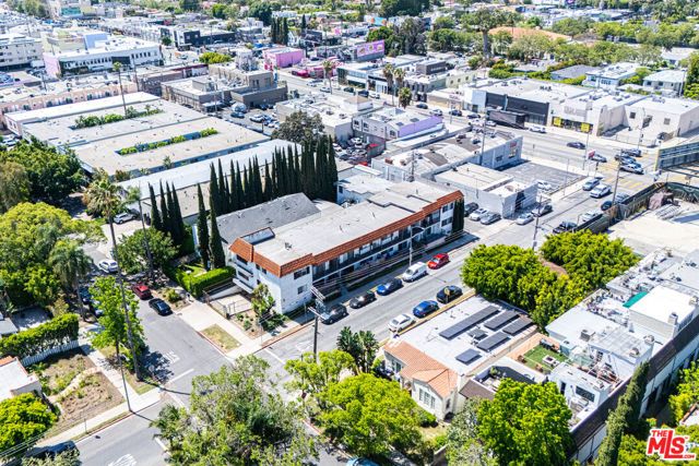 7050 Waring Avenue, Los Angeles, CA 90038