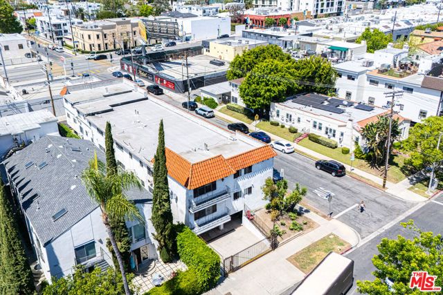 7050 Waring Avenue, Los Angeles, CA 90038
