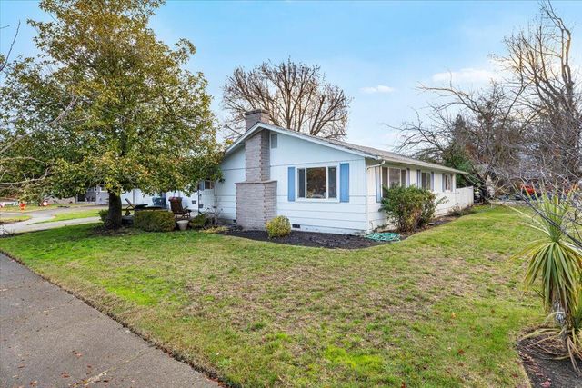 1602 Gayety Lane, Medford, OR 97504