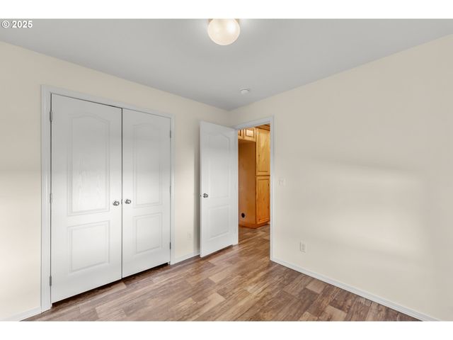 201 Ne Peggy Ave 13, Roseburg, OR 97470