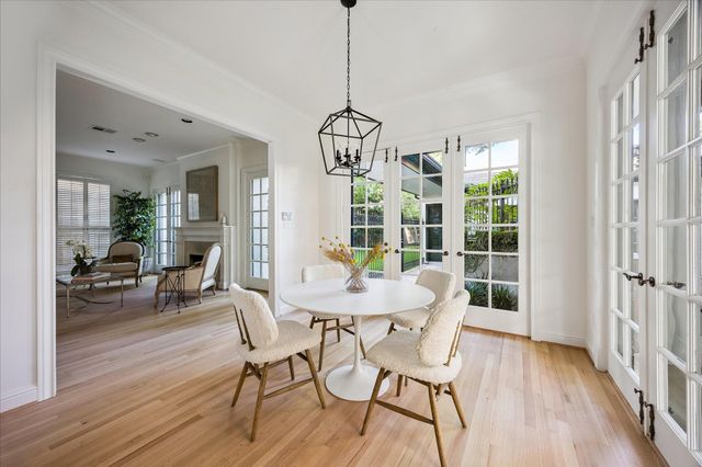 6625 Westchester Avenue, West University Place, TX 77005