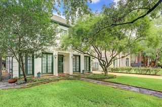 6625 Westchester Avenue, West University Place, TX 77005
