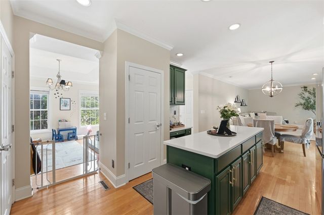 1800 McMillan Rd, Upper St Clair, PA 15241