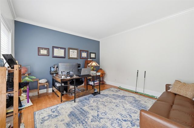 1800 McMillan Rd, Upper St Clair, PA 15241