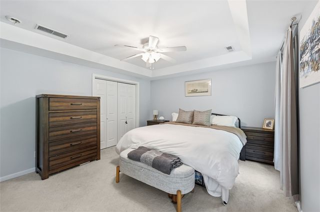 1800 McMillan Rd, Upper St Clair, PA 15241