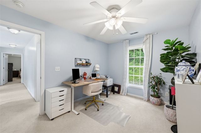 1800 McMillan Rd, Upper St Clair, PA 15241