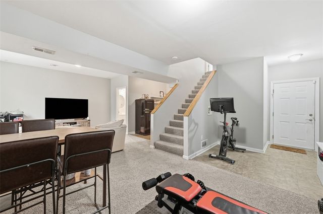 1800 McMillan Rd, Upper St Clair, PA 15241