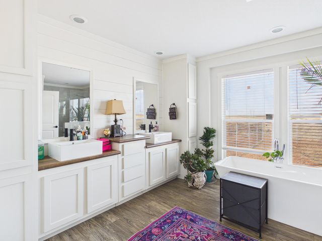 1388 Mallard Road Road, Wilson, TX 79381