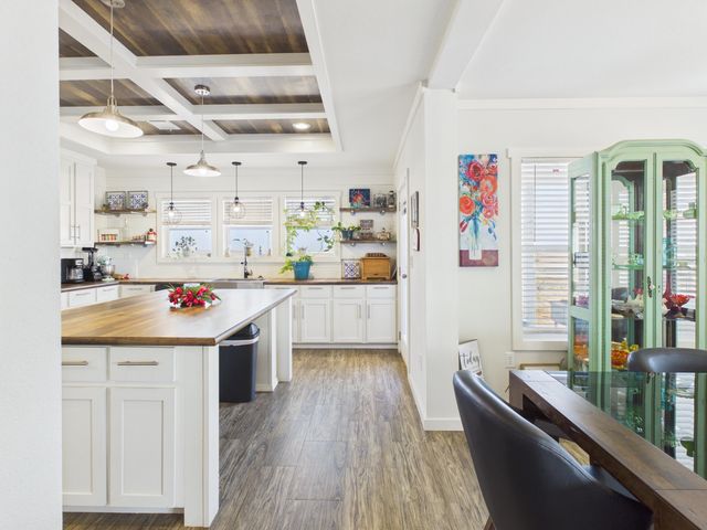 1388 Mallard Road Road, Wilson, TX 79381