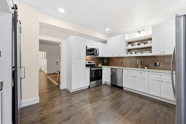 321 W Columbia Street, Marion, OH 43302