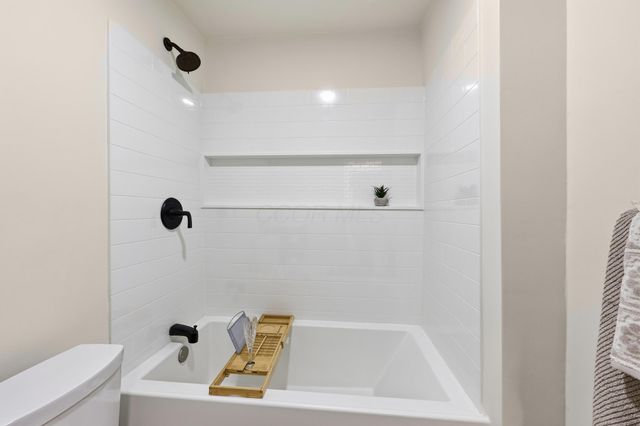 321 W Columbia Street, Marion, OH 43302