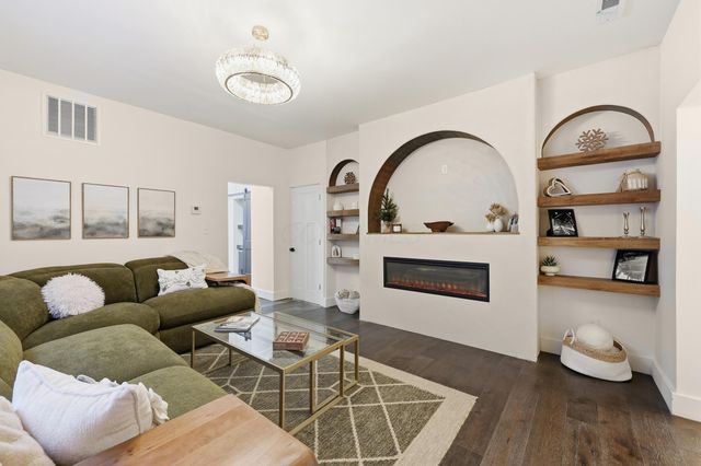 321 W Columbia Street, Marion, OH 43302