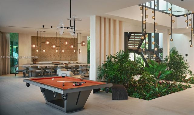 1413 N Venetian Way, Miami, FL 33139