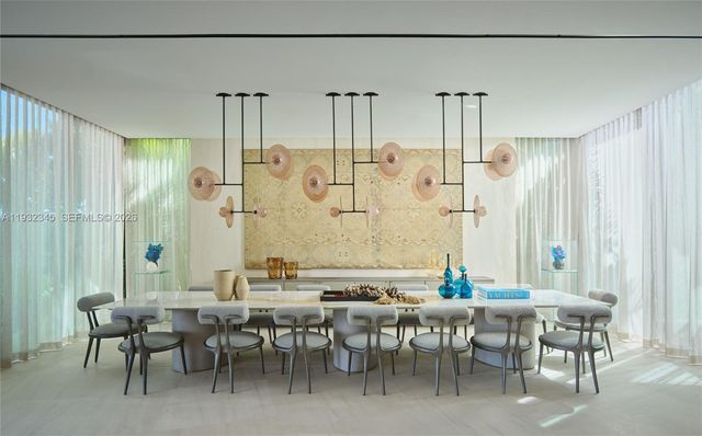 1413 N Venetian Way, Miami, FL 33139