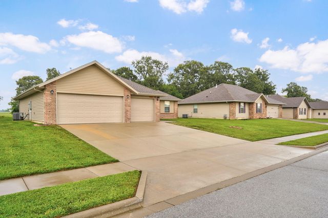 485 W Melody Lane, Republic, MO 65738