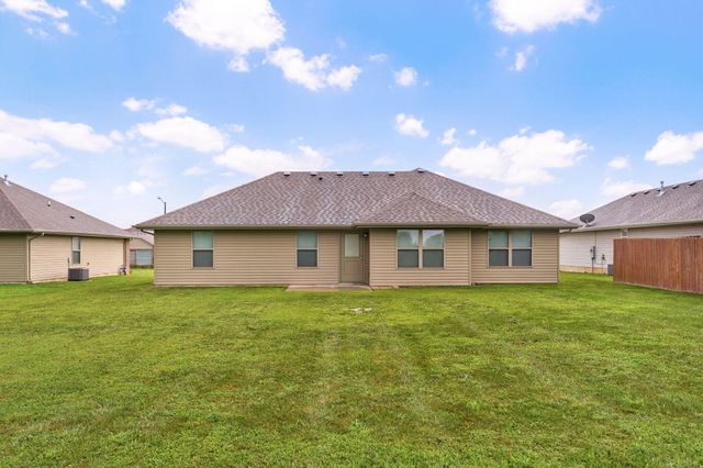 485 W Melody Lane, Republic, MO 65738