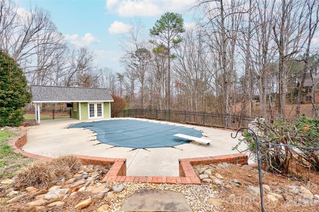 114 Tallwood Drive, Shelby, NC 28152