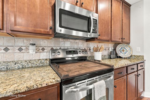 11003 Kaufman Farm Dr, Louisville, KY 40291