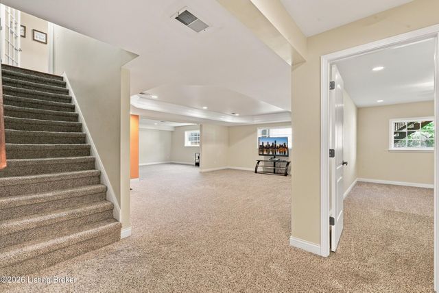 11003 Kaufman Farm Dr, Louisville, KY 40291