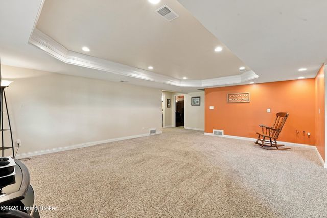 11003 Kaufman Farm Dr, Louisville, KY 40291