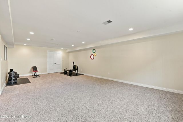 11003 Kaufman Farm Dr, Louisville, KY 40291