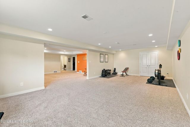 11003 Kaufman Farm Dr, Louisville, KY 40291