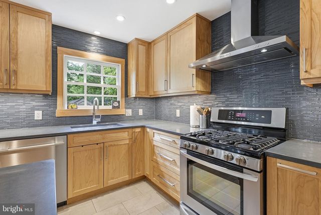 616 26TH ST S, Arlington, VA 22202