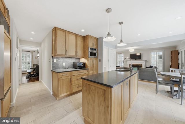 616 26TH ST S, Arlington, VA 22202