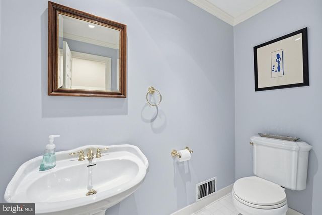 616 26TH ST S, Arlington, VA 22202